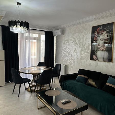 Apartament Simoni Ploieşti Esterno foto