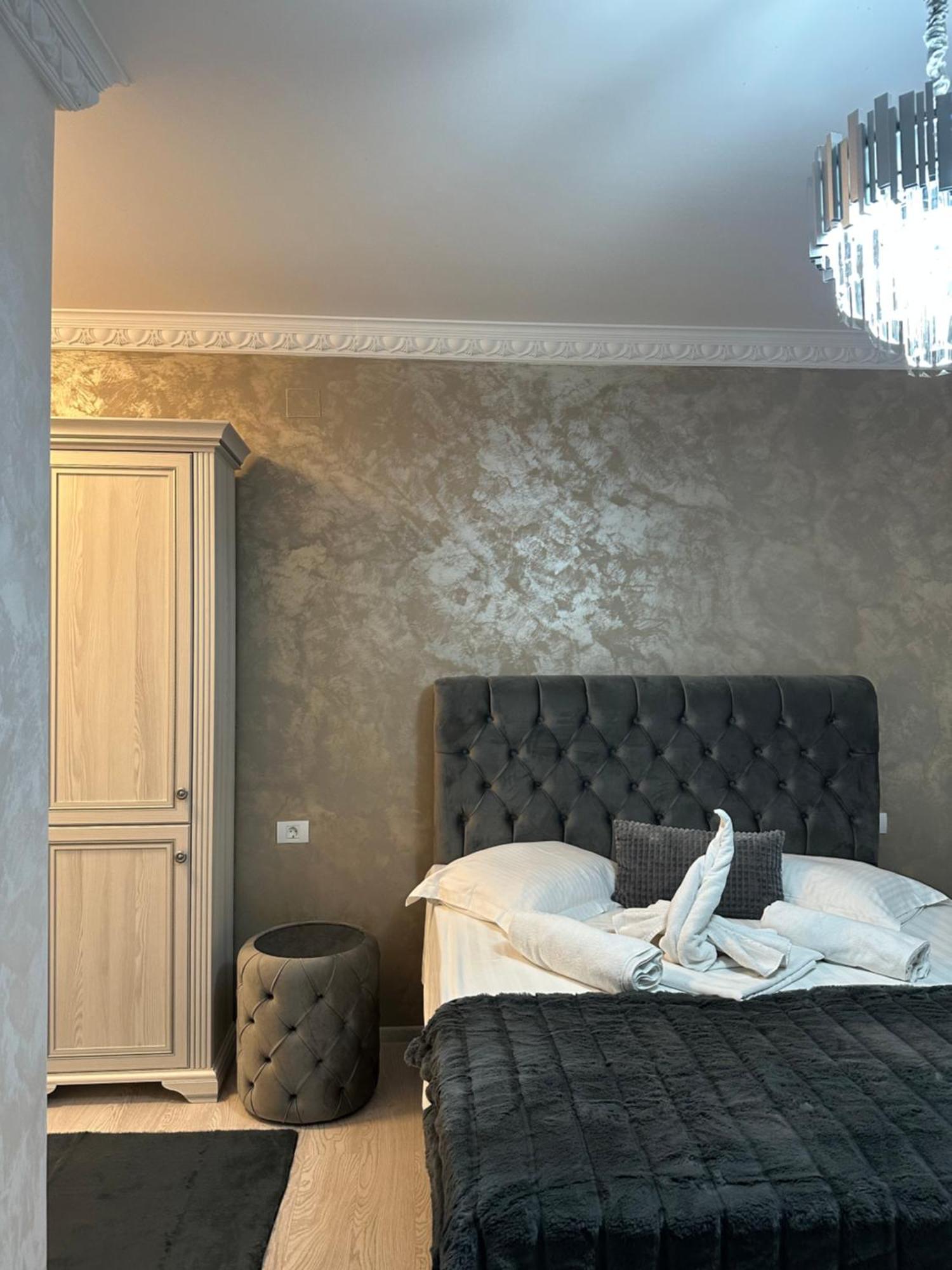 Apartament Simoni Ploieşti Esterno foto