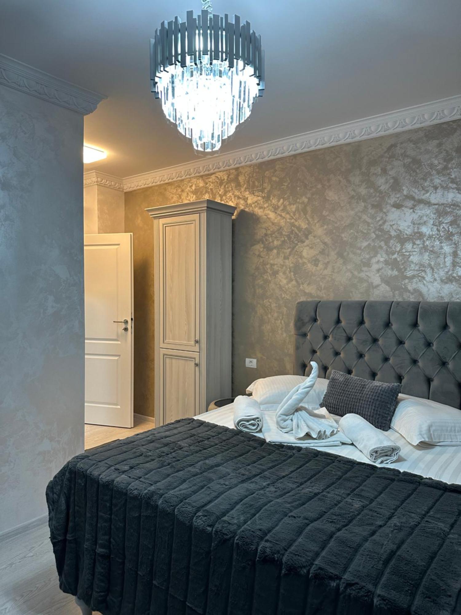 Apartament Simoni Ploieşti Esterno foto